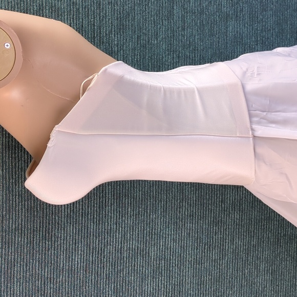 David's Bridal Wedding Dress - Picture 8 of 16